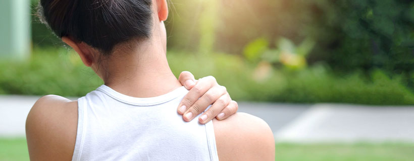 patient needing frozen shoulder treatment in Orange