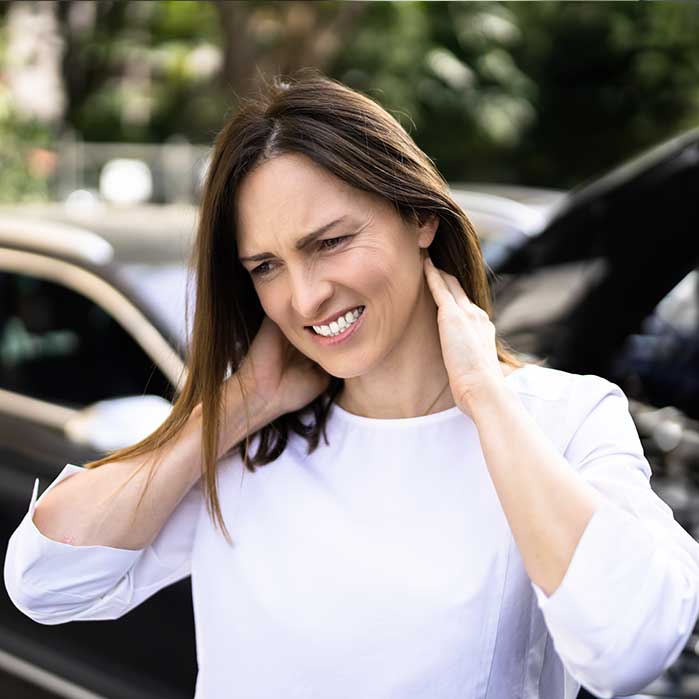 whiplash chiropractor in Orange, CA